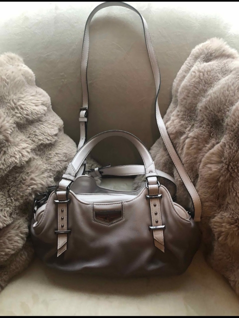 Vera Wang Taupe Shoulder Bag | Neutral Everyday Purse | Minimalist Style - Picture 4 of 6